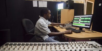 Here’s how Farm Radio International broadcasting partners are using Barza Wire Farmer stories